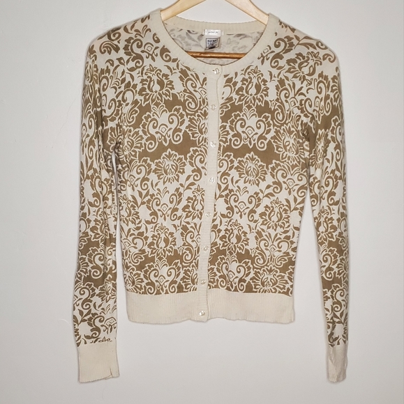 Cream and White Floral Flourish Patterned Long Sleeve Cardigan - Picture 5 of 10